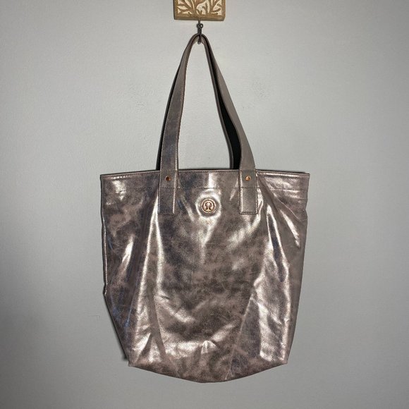lululemon athletica Handbags - Lululemon dream big silver finish tote. Gym Shopping Purse